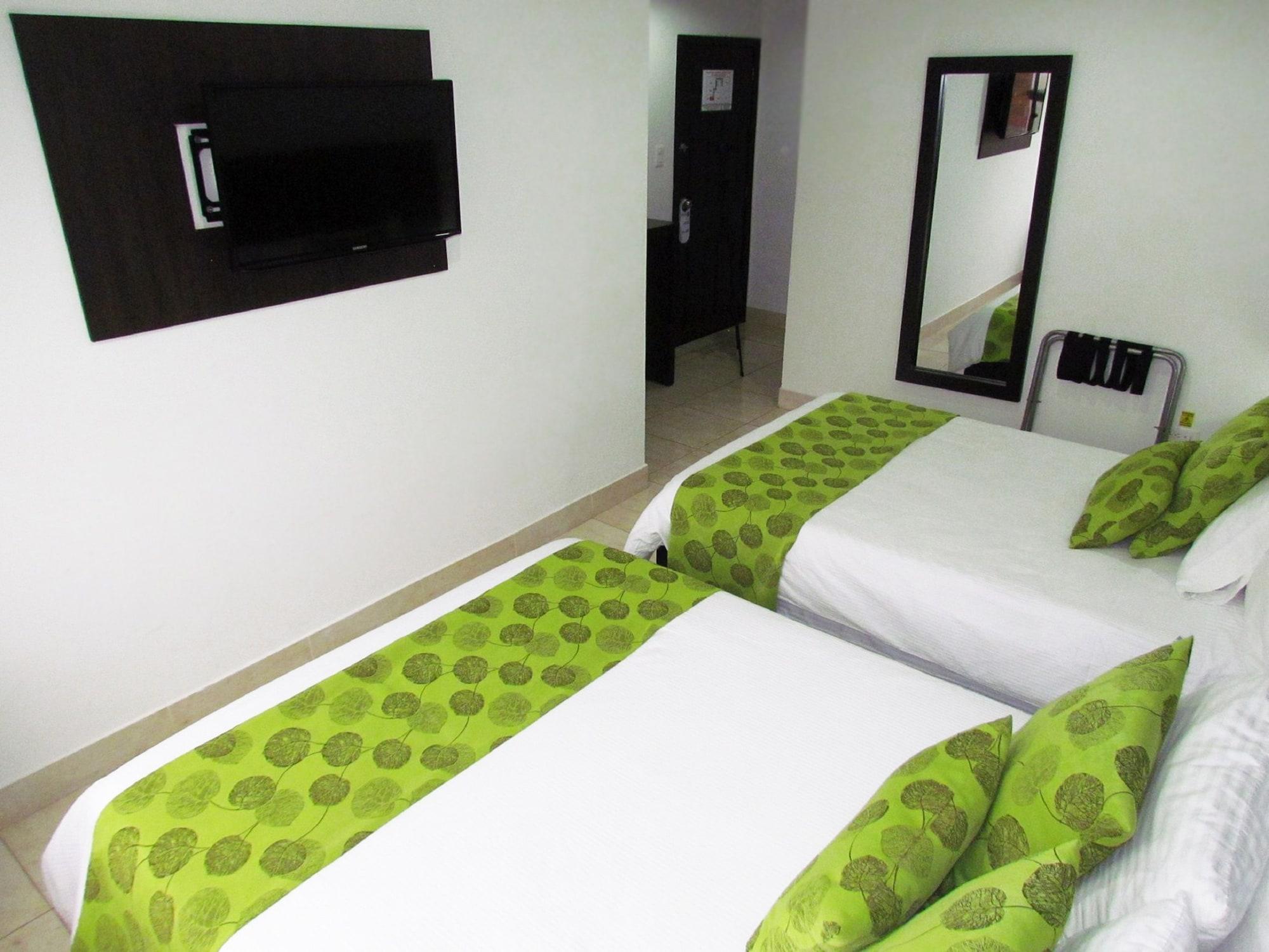 Hotel Montes De La Castellana Armenia  Exteriör bild